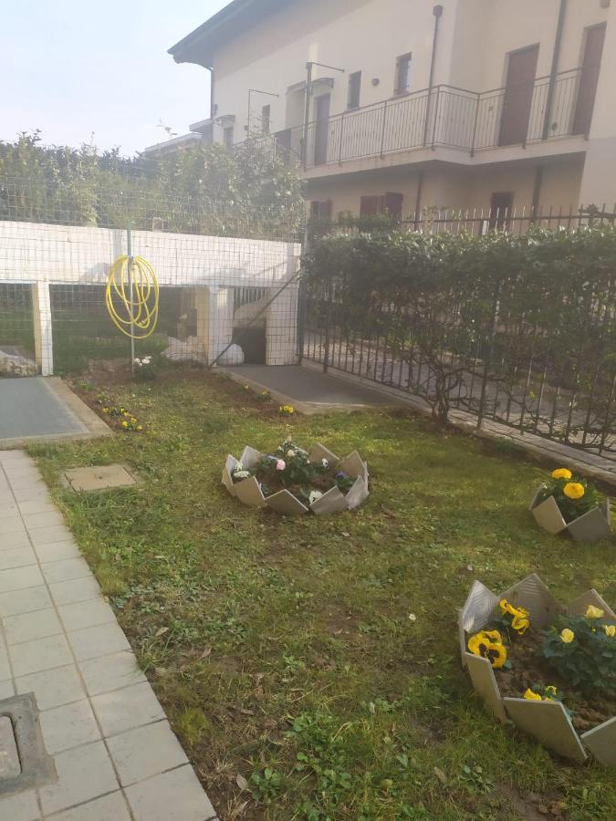 Bilocale Di Giusy Apartment Dalmine Luaran gambar
